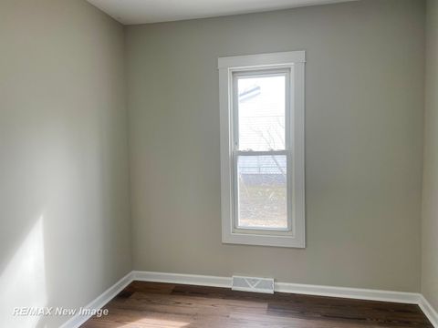 Tiny photo for 131 S Melze Street, Merrill Village, MI 48637 (MLS # 61050201335)
