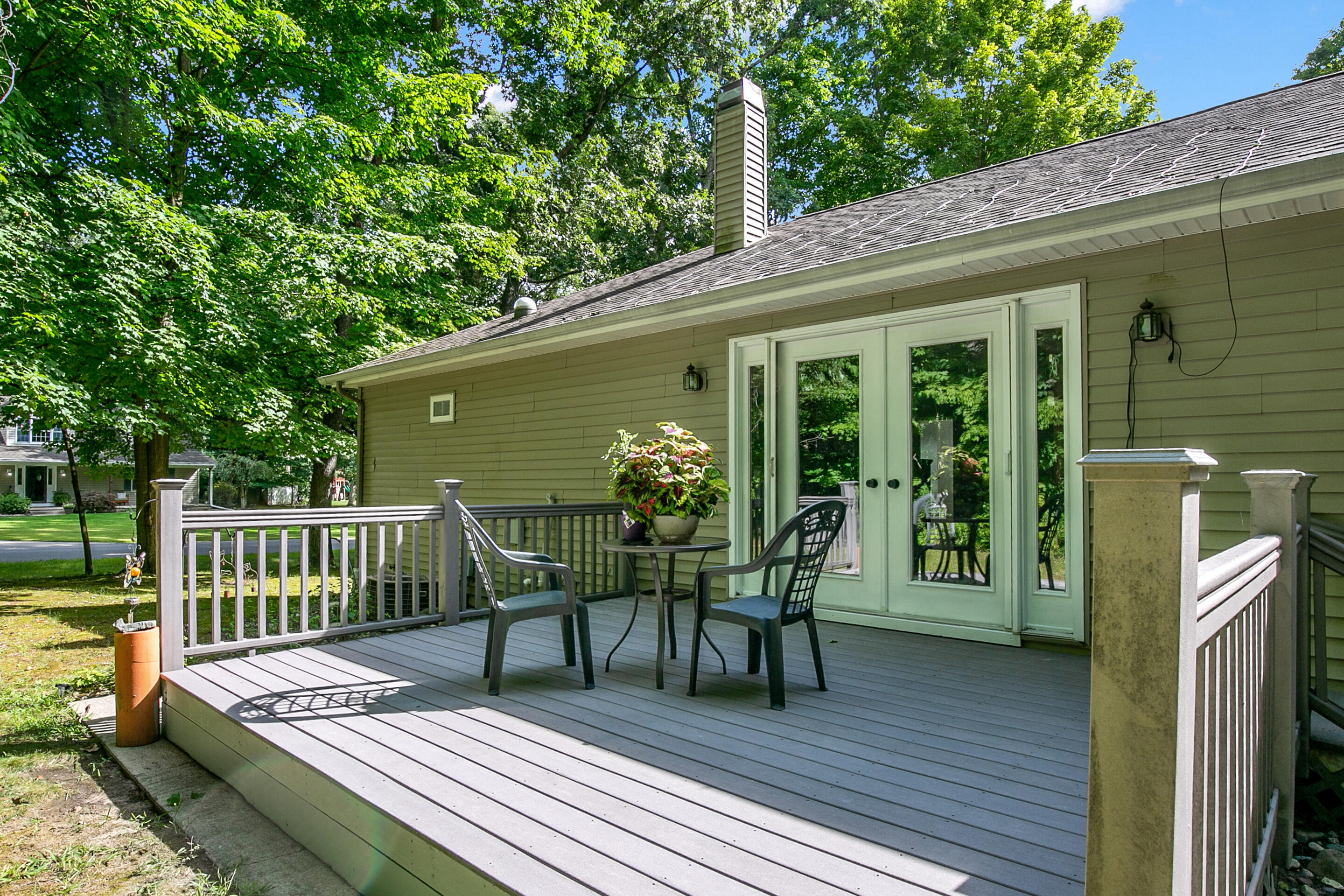 1100 Sherwood Forrest Trail