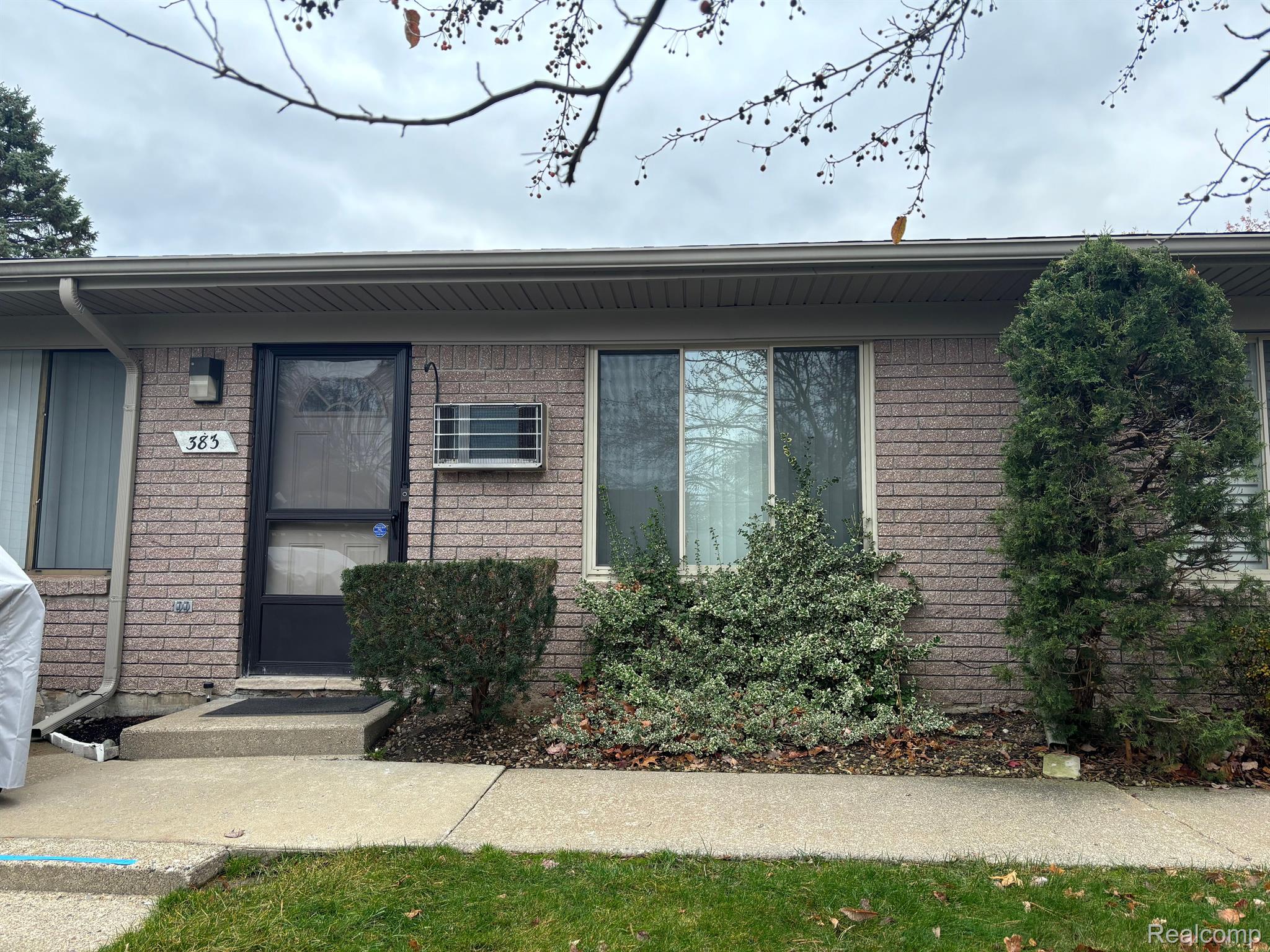 383 W DRAHNER Road
