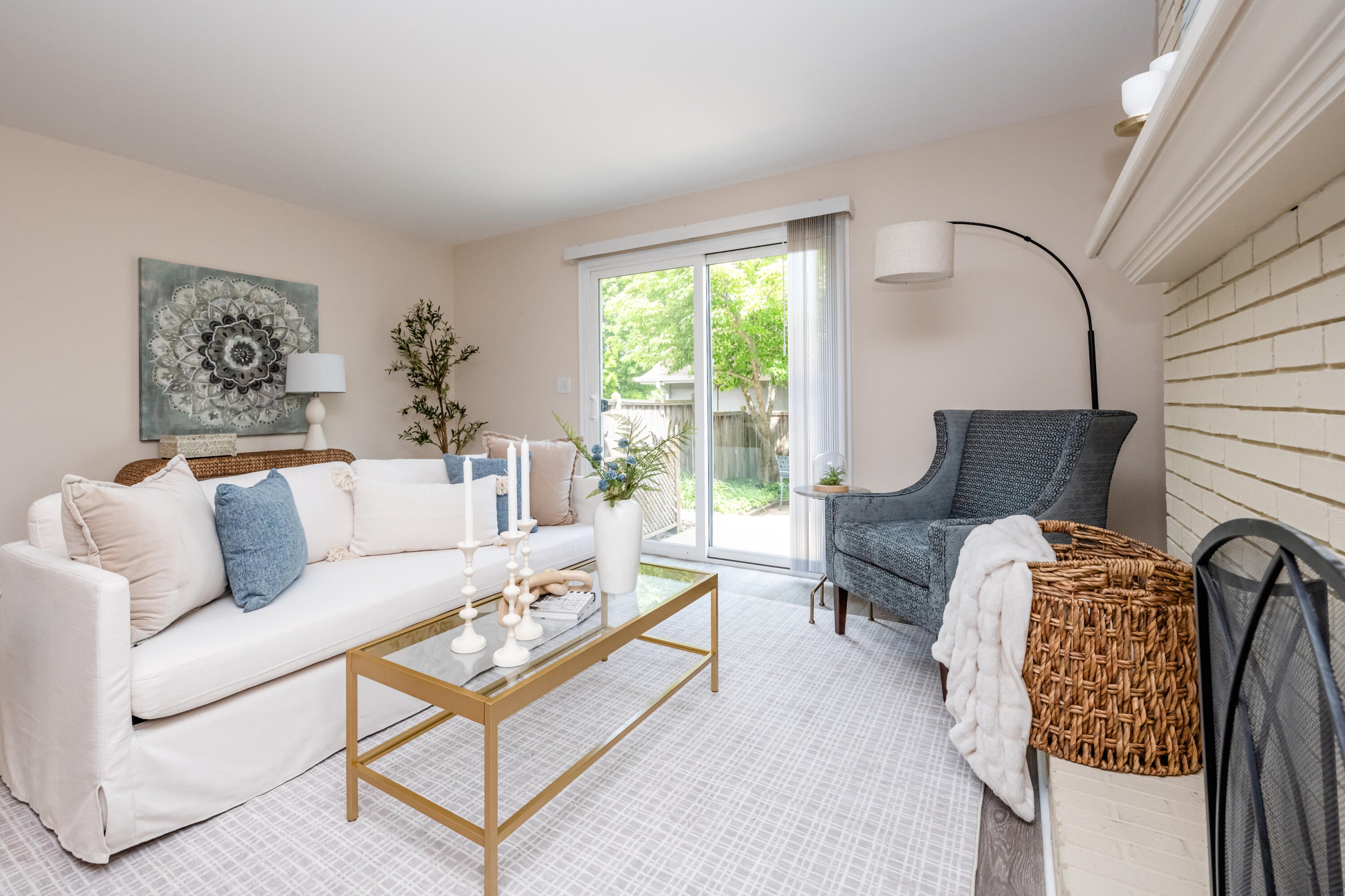 2514 Essex Court 52