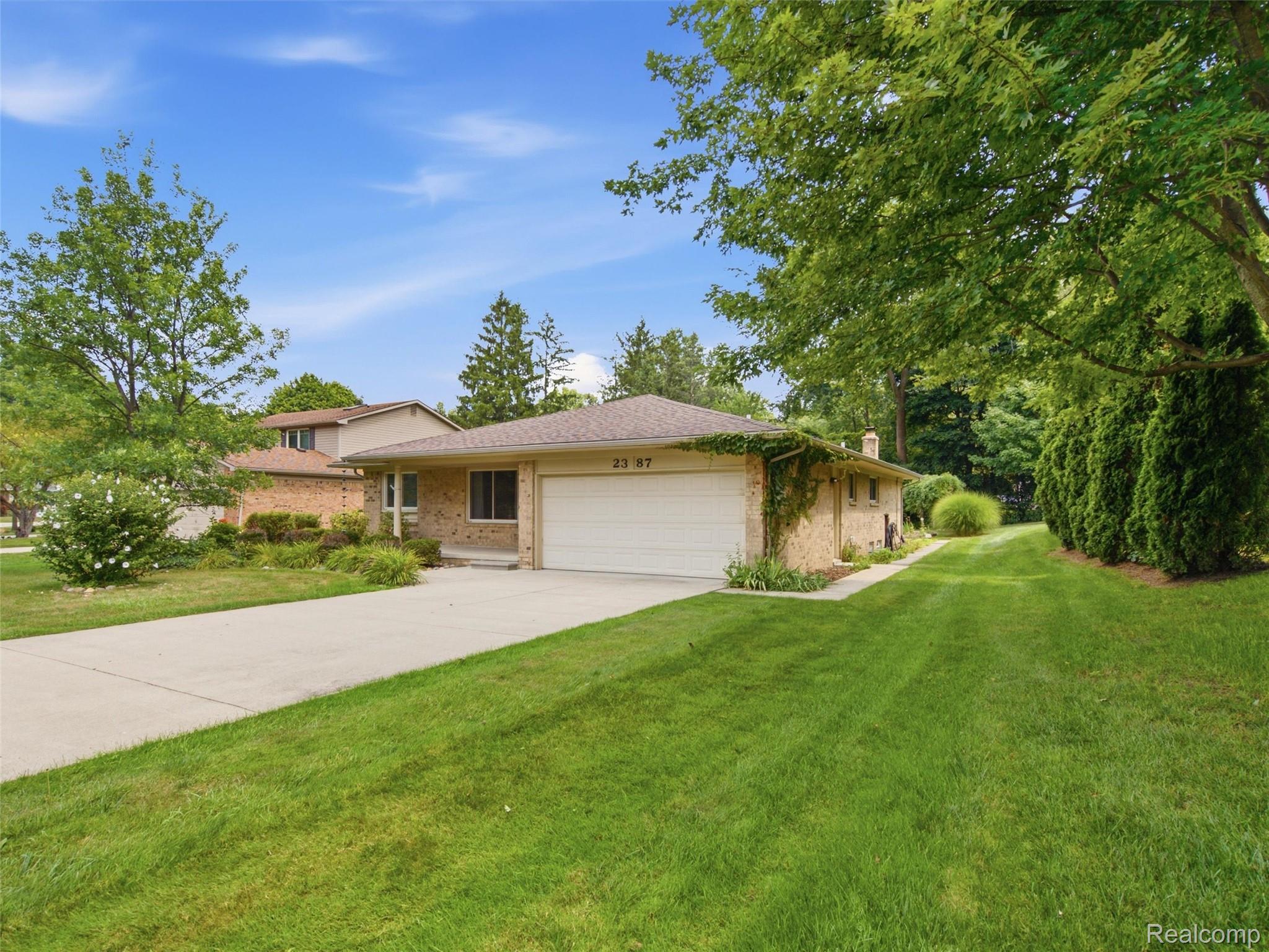 2387 Sanders Place