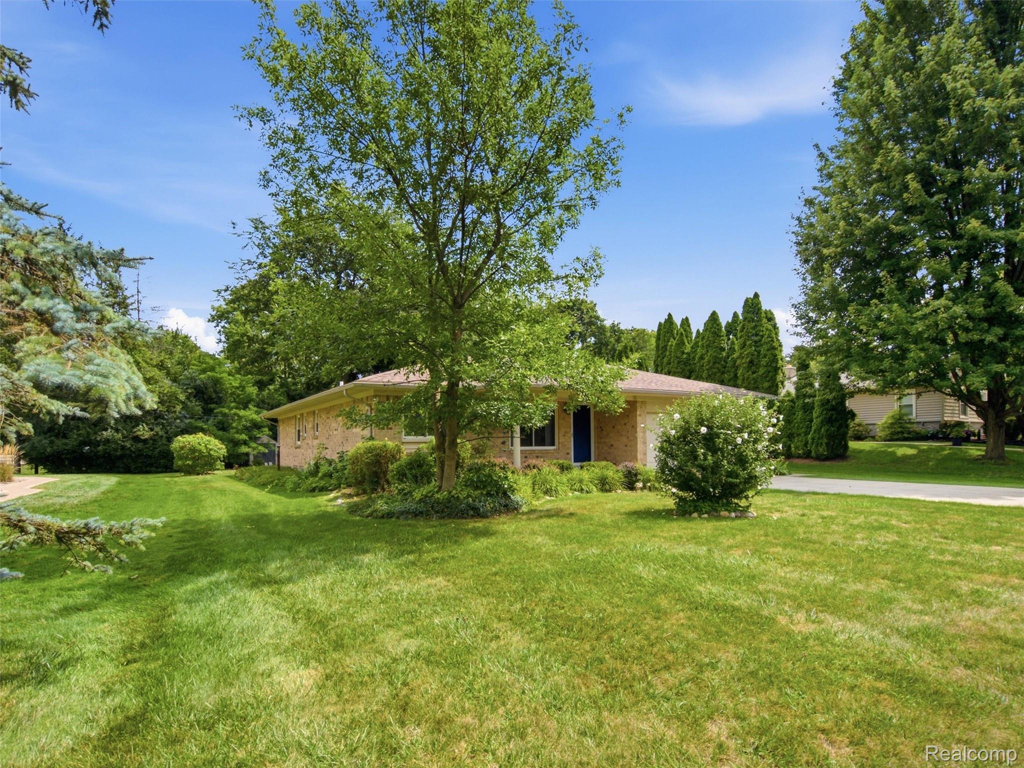 2387 Sanders Place