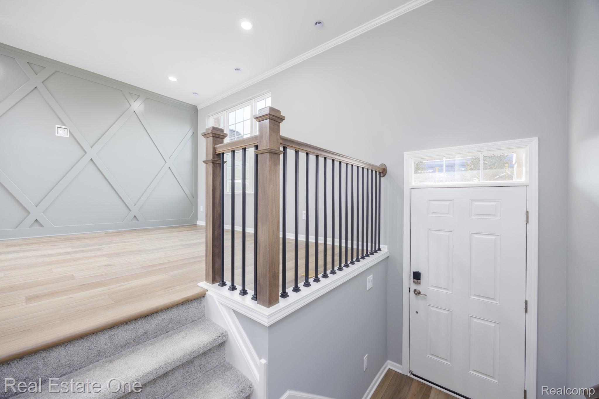 378 N Sydney Court 15