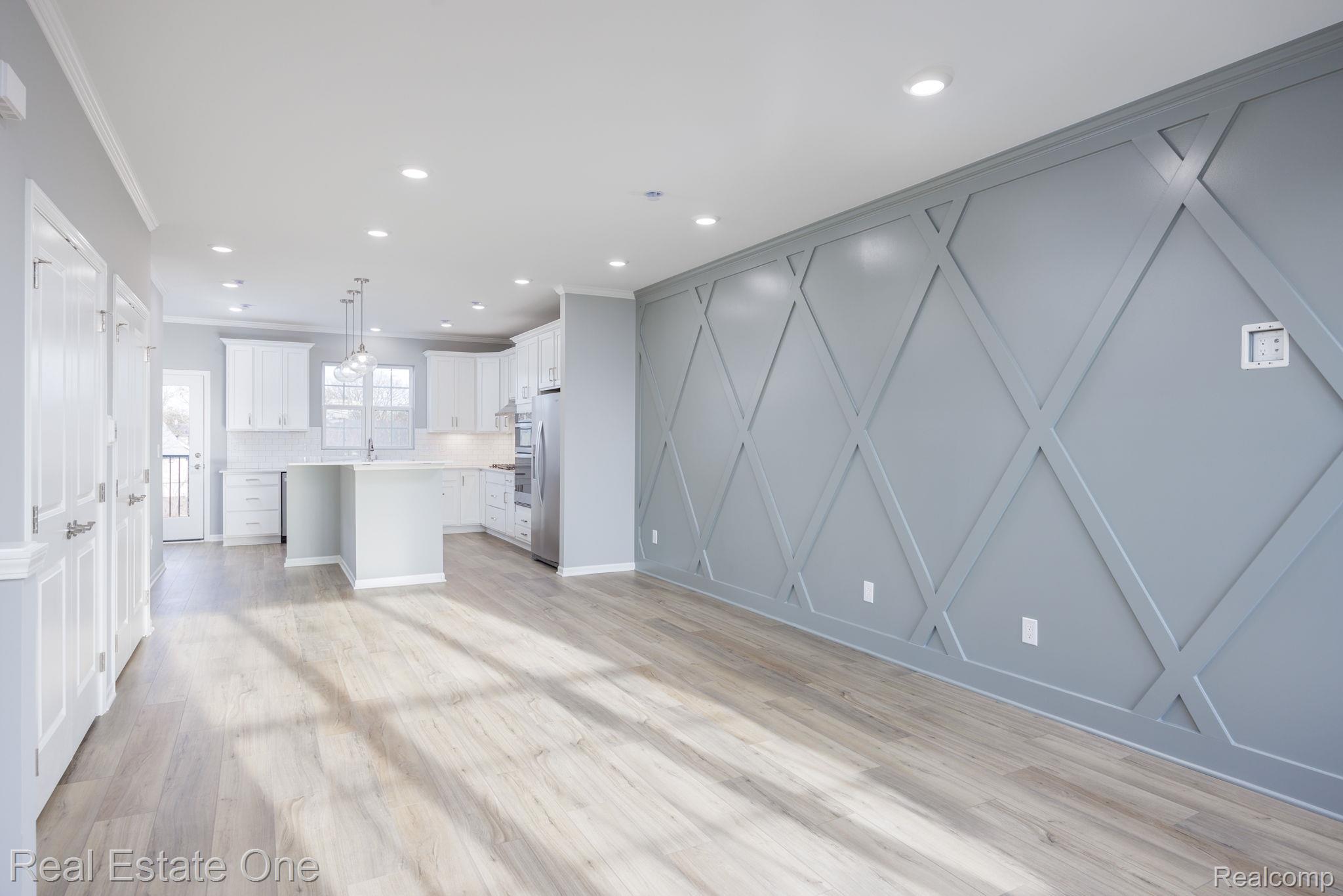 378 N Sydney Court 15