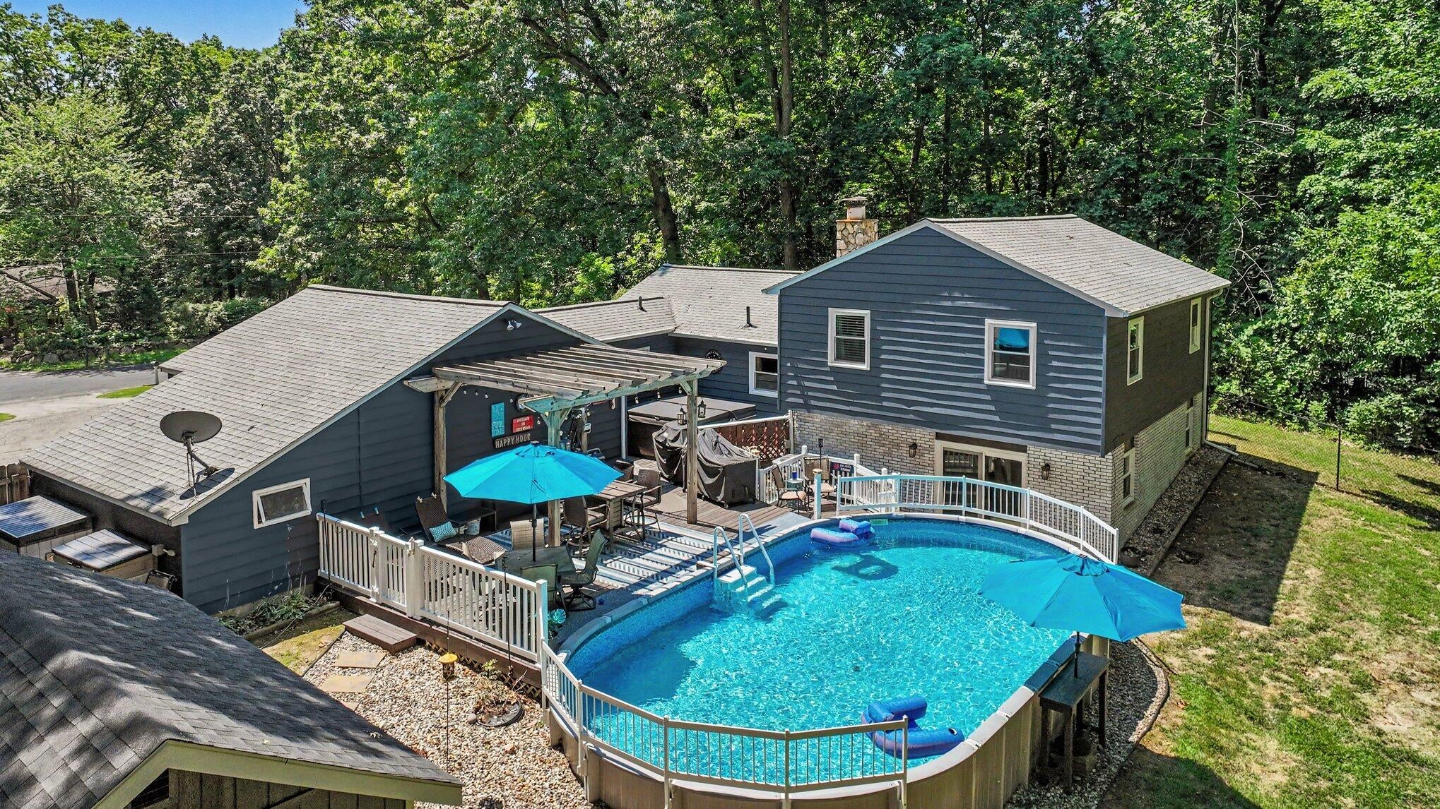 8978 Wendalyn Way