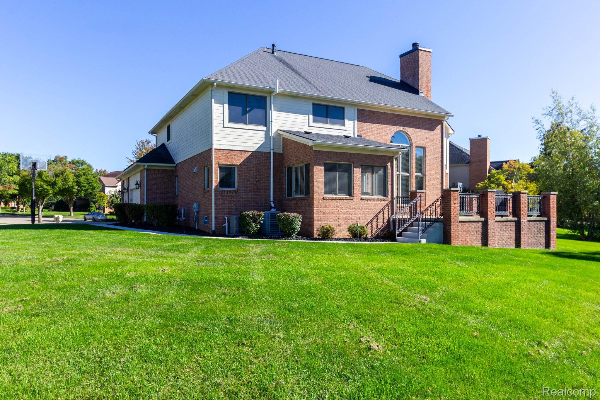 45932 Ashford Circle