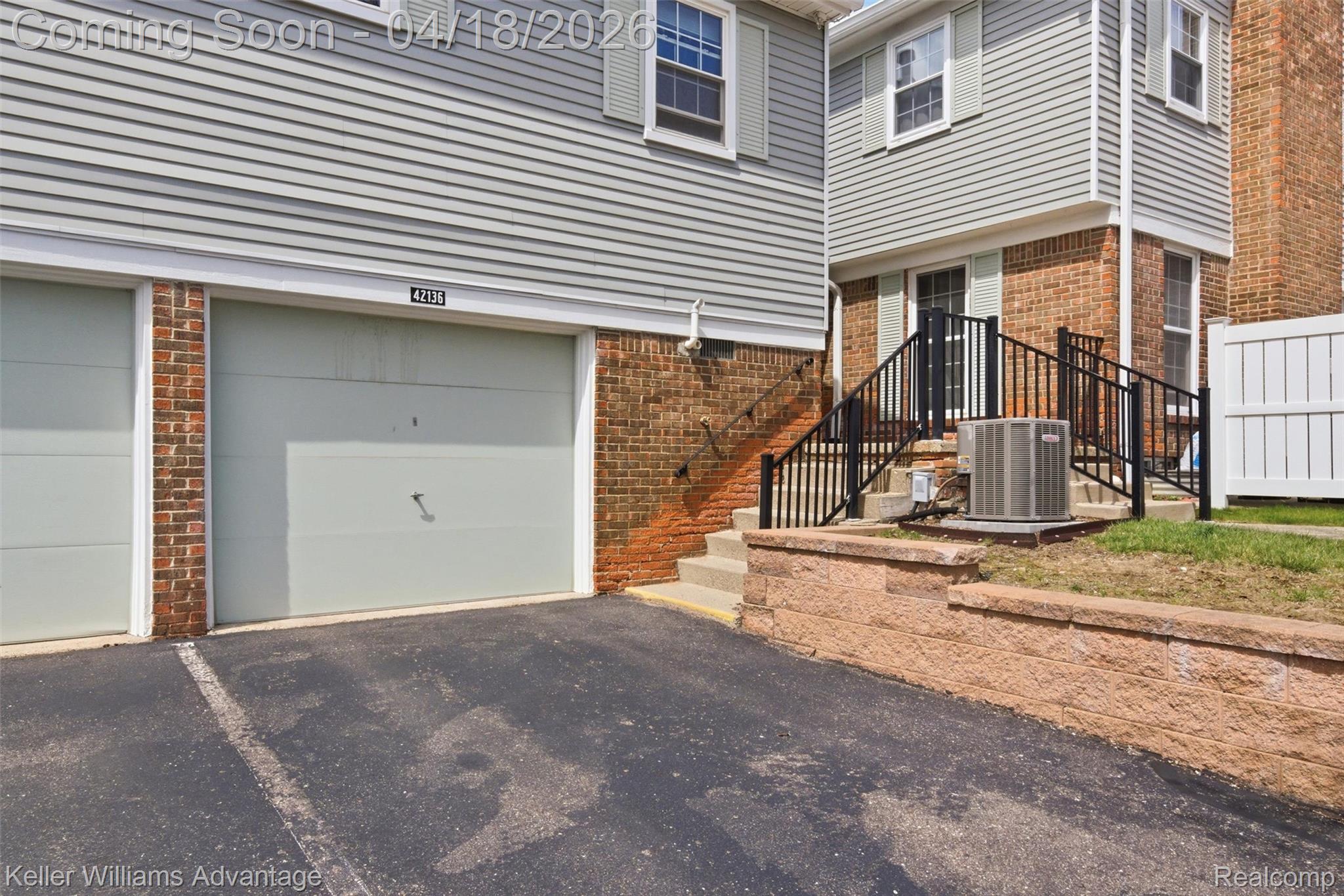 42136 Gladwin Street