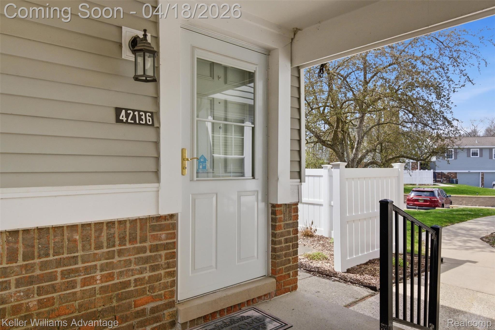 42136 Gladwin Street