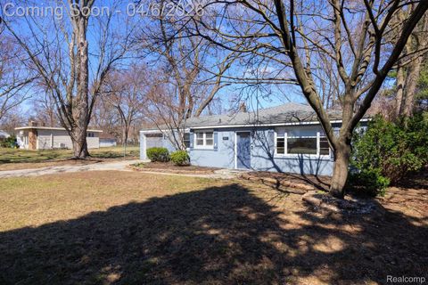 Tiny photo for 8283 Russell Street, Shelby Charter Township, MI 48317 (MLS # 20261020420)