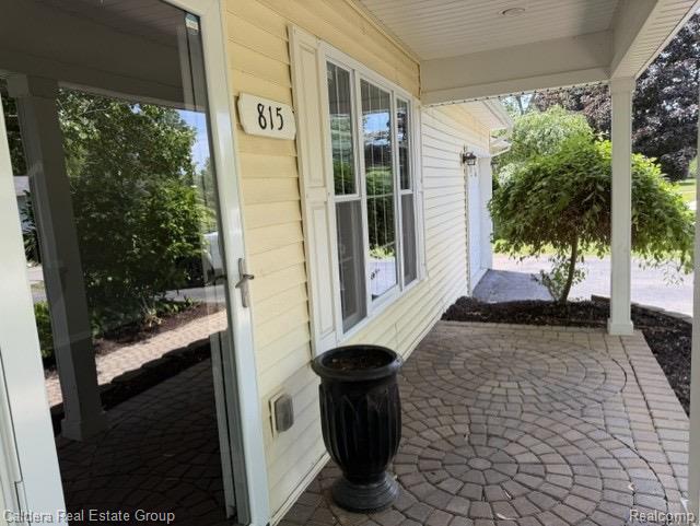 815 Manzano Drive