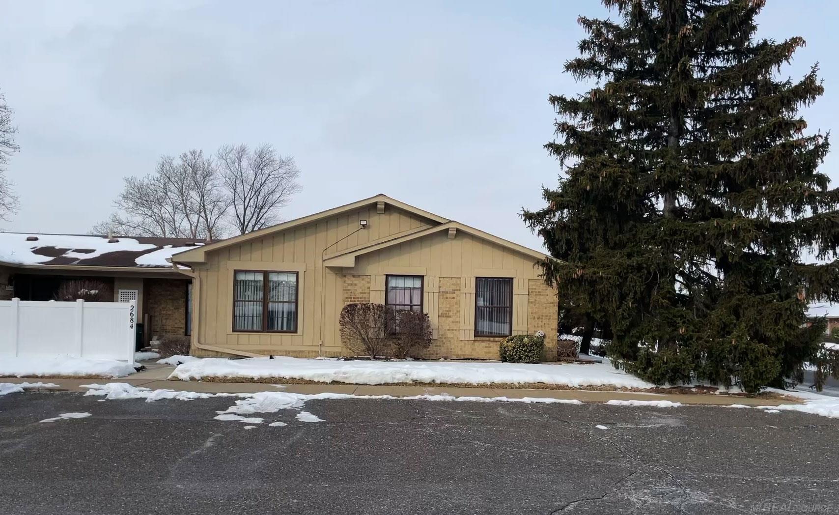 2684 Roundtree Drive