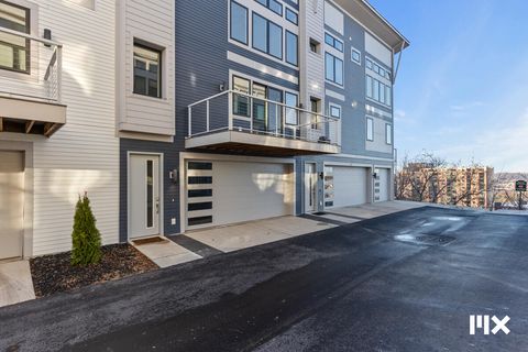 631 Fairview Avenue NE 2 Grand Rapids City MI 49503