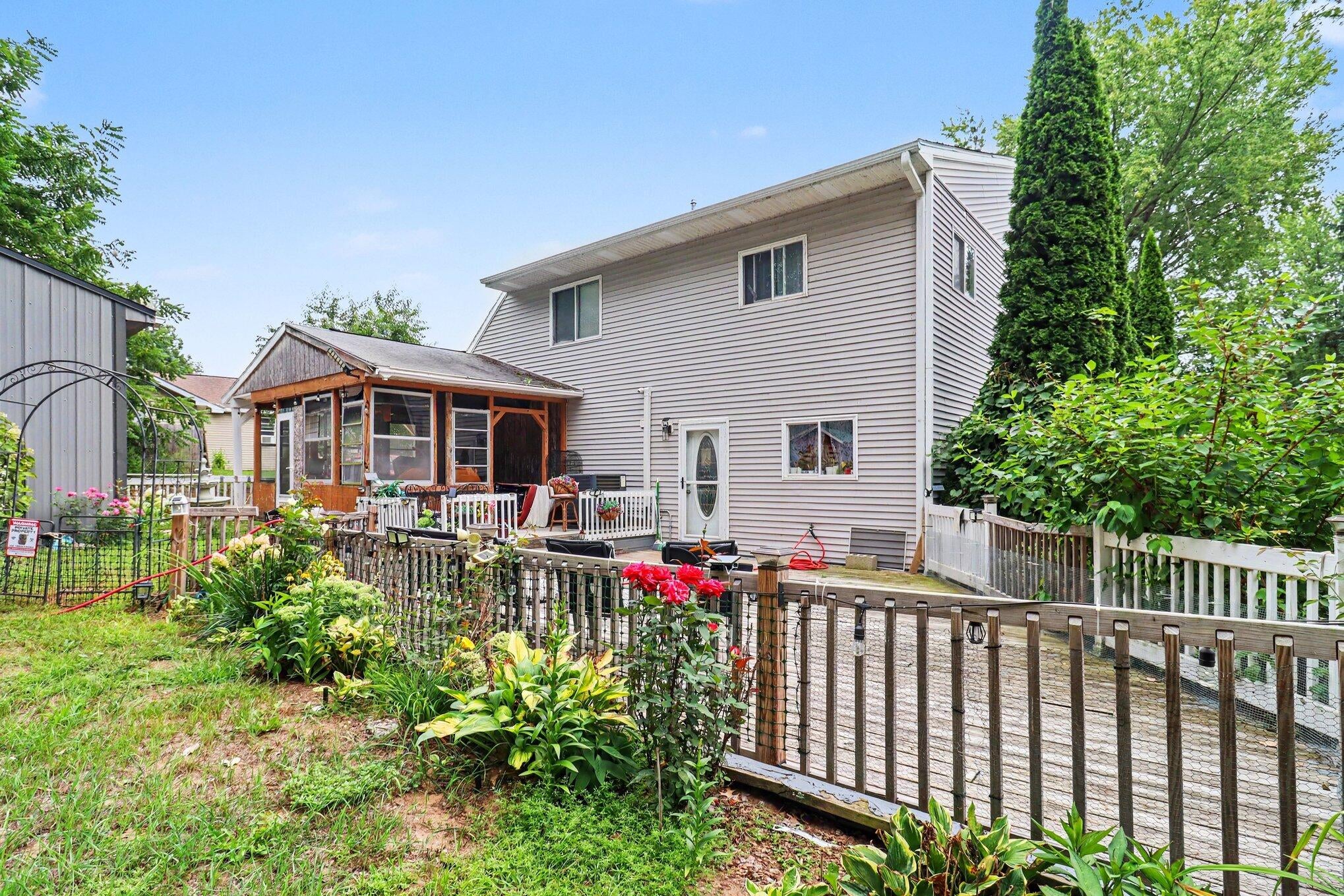 485 W Highland Street