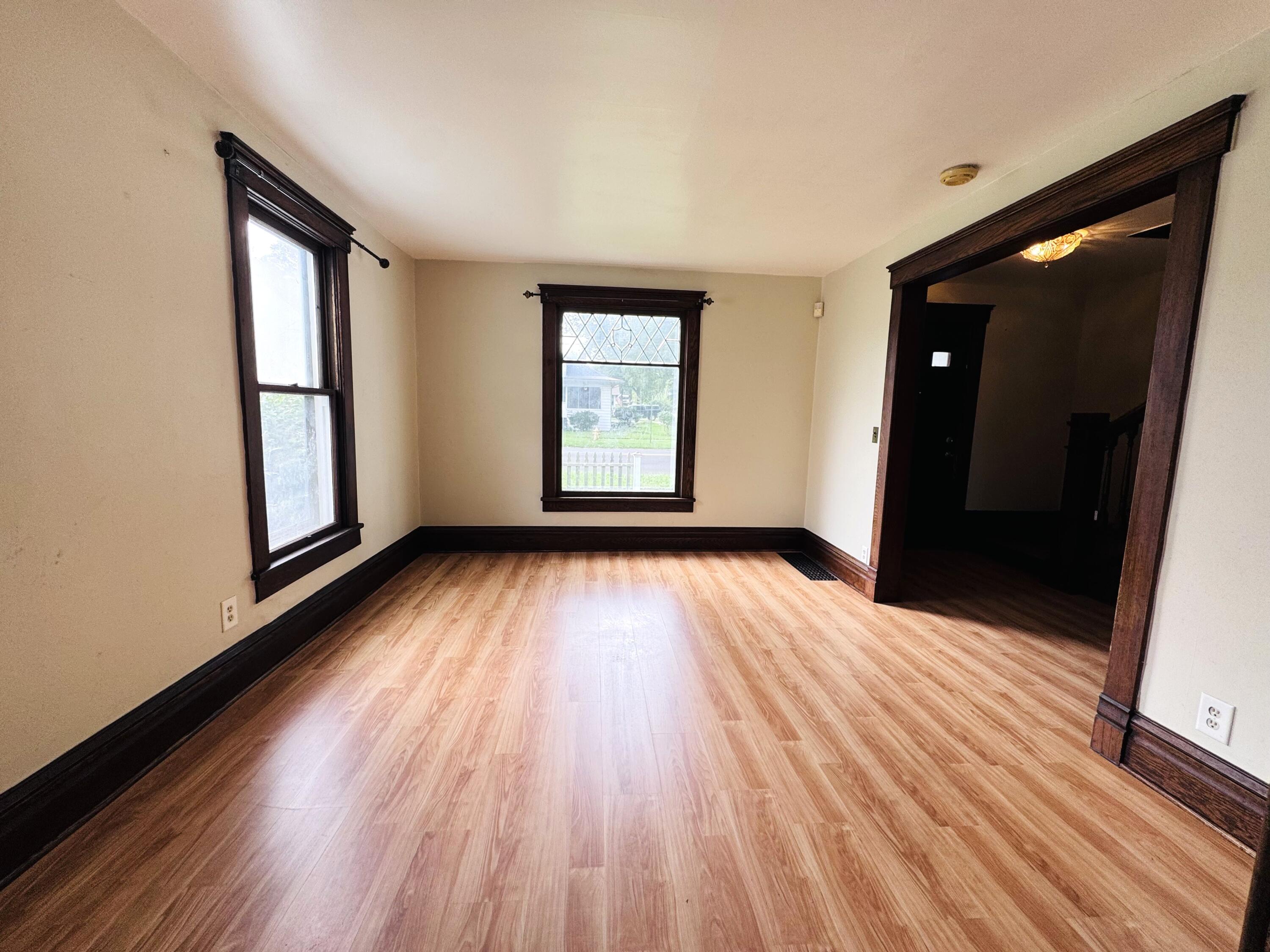 37 N Lincoln Avenue