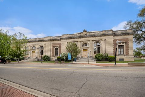 77 E Michigan Avenue Battle Creek City MI 49017