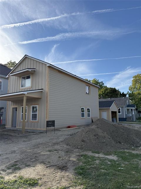 Photo of 9 Queen Street, Mt Clemens City, MI 48043 (MLS # 20251043017)