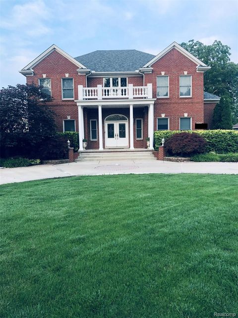 15347 Drysdale Street Southgate City MI 48195