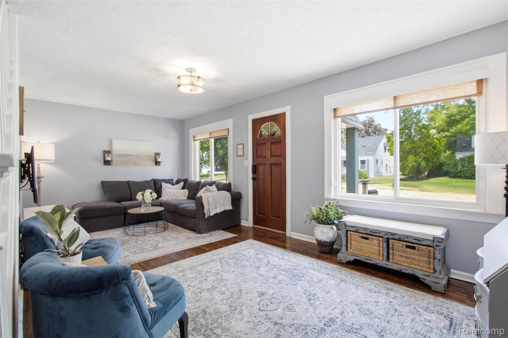 1383 Princeton S