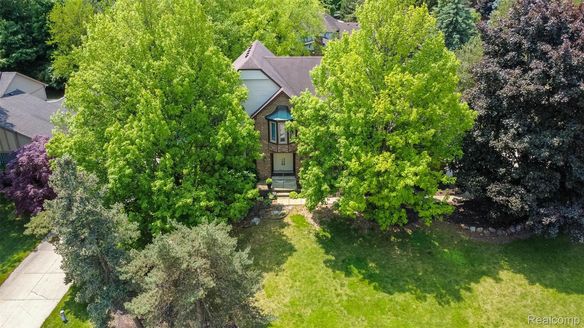 38649 Deerwood Court