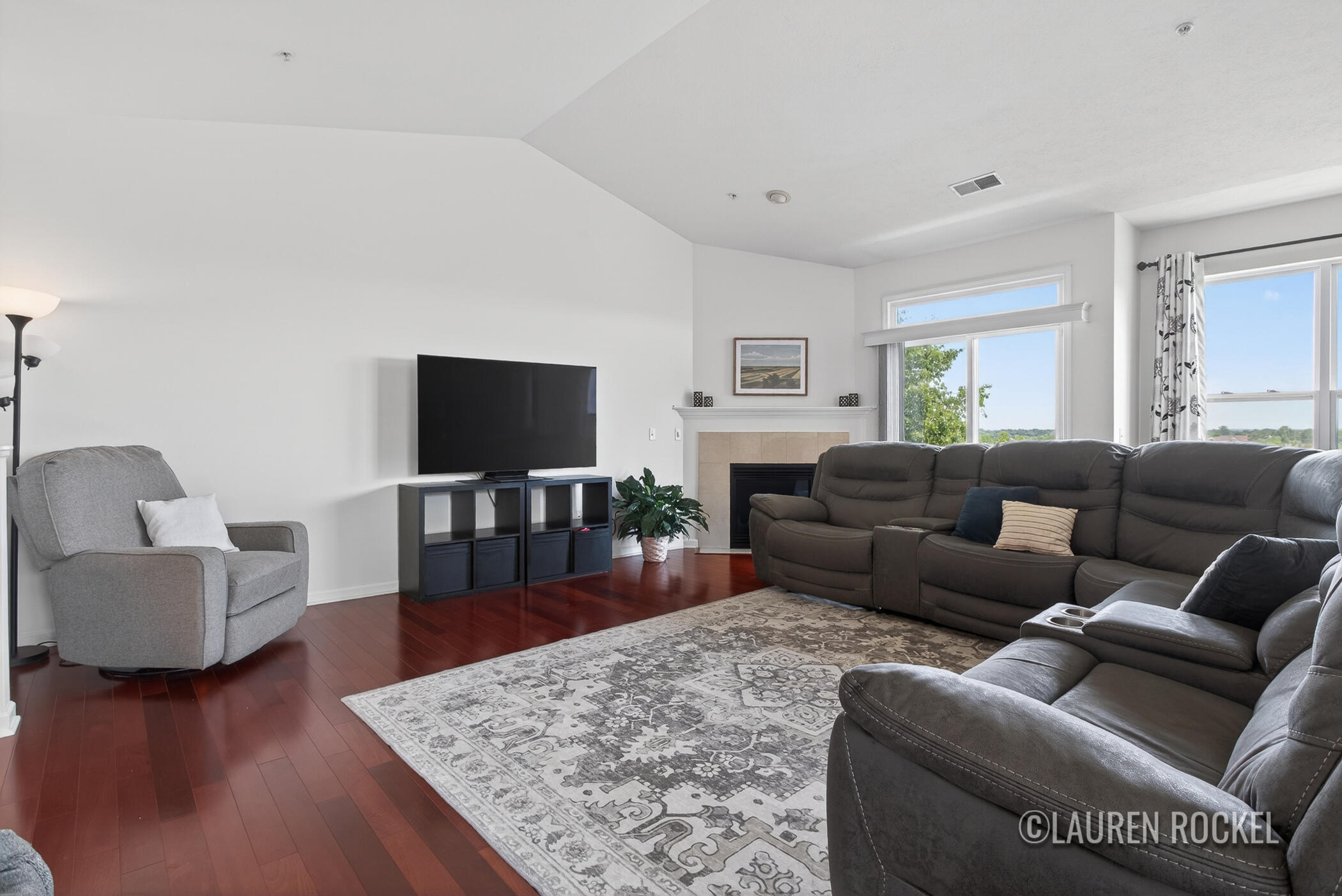 3401 Kings River Street SW