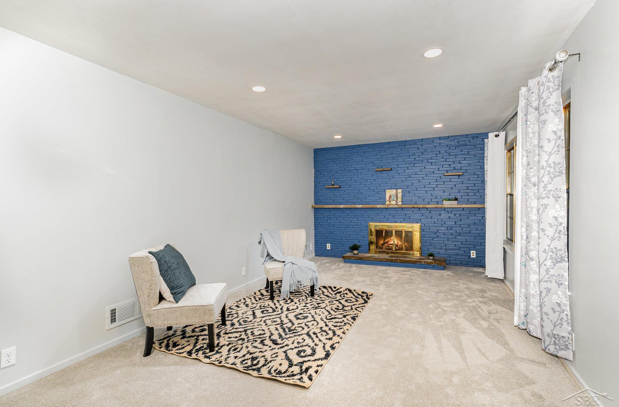 2116 W Michigan Avenue