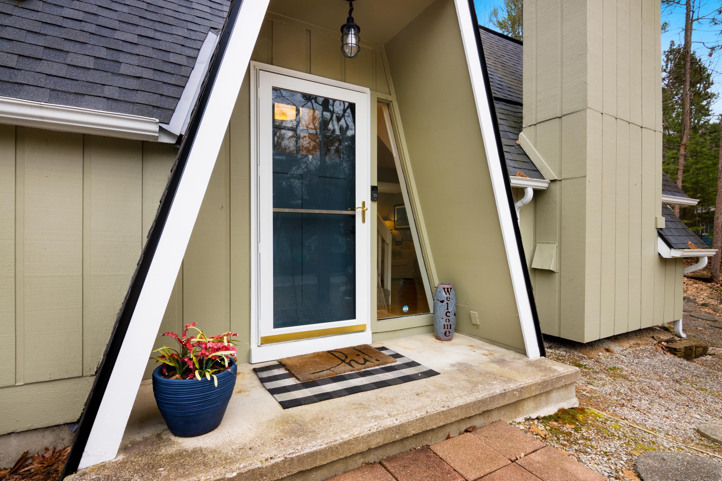 3802 Holiday Village Road