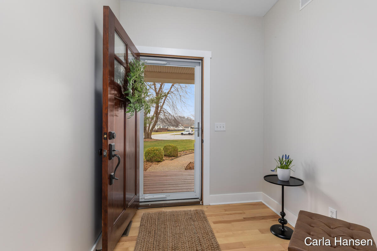 4522 Oakwood Court SE