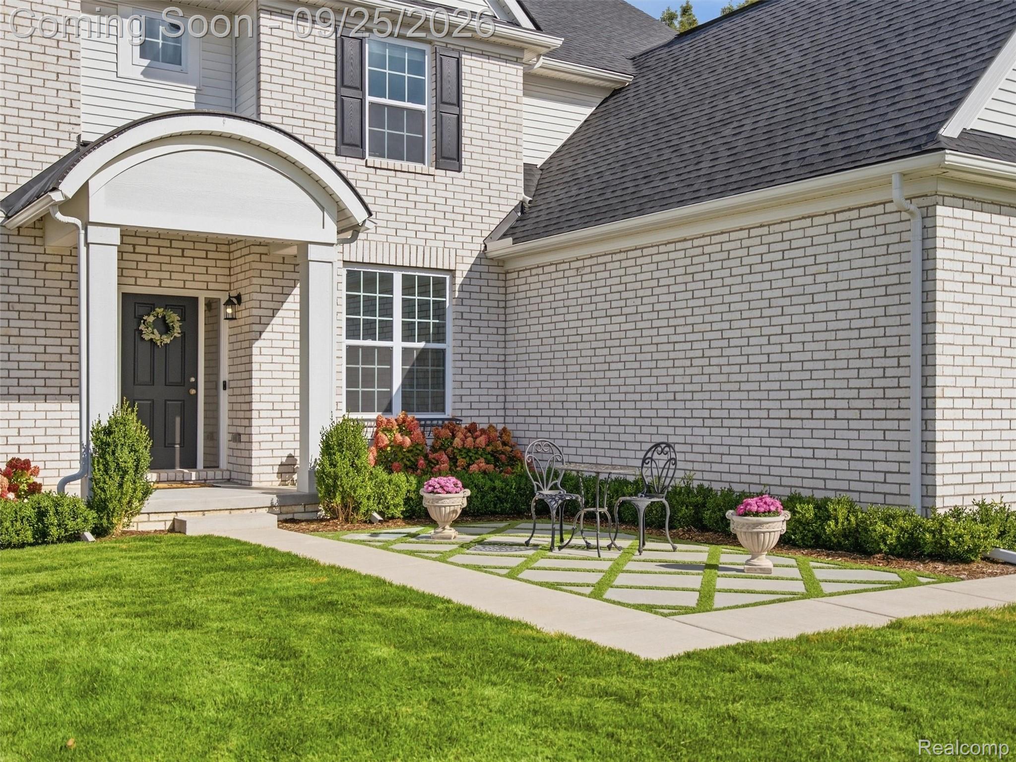 1213 Palatine Drive