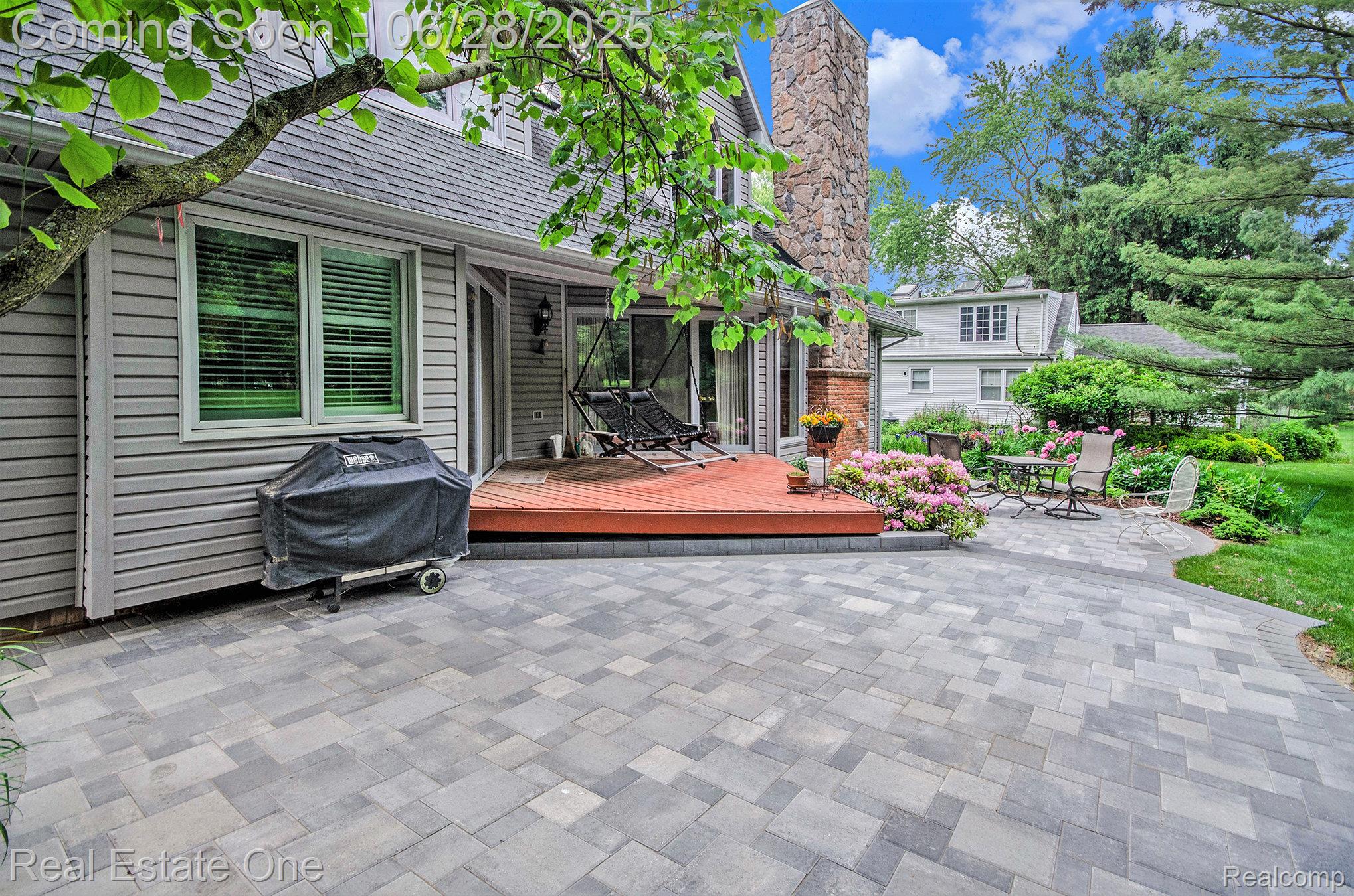 2752 Lenox Drive
