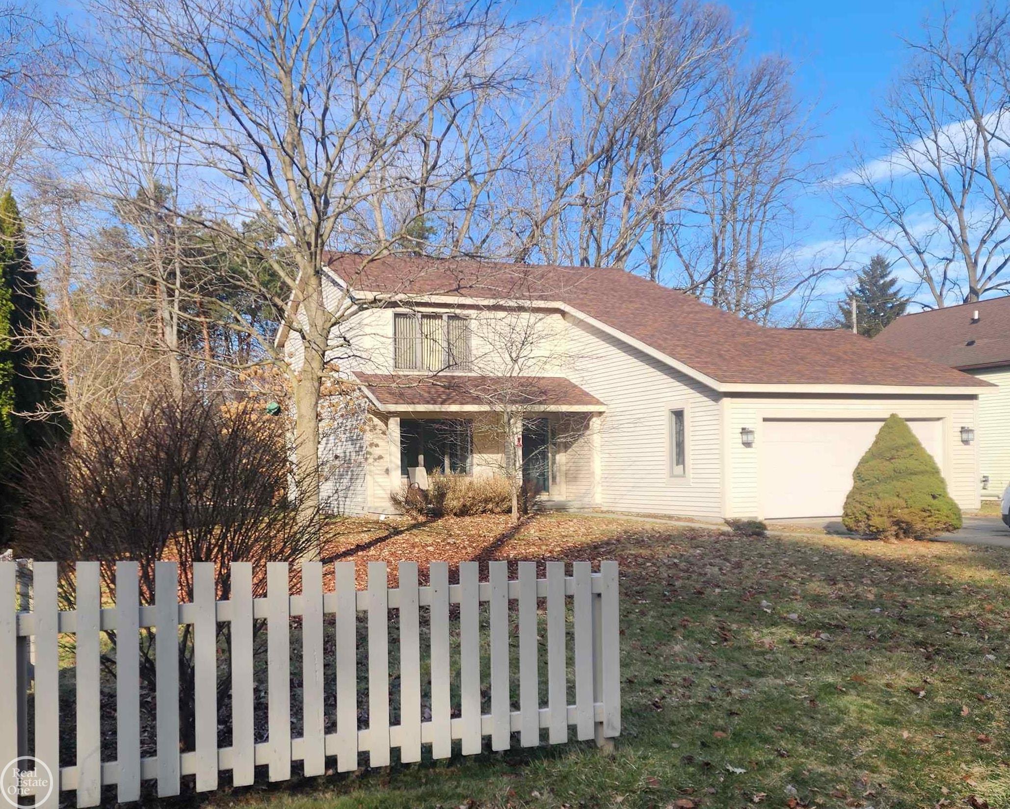 3515 Strawberry Lane