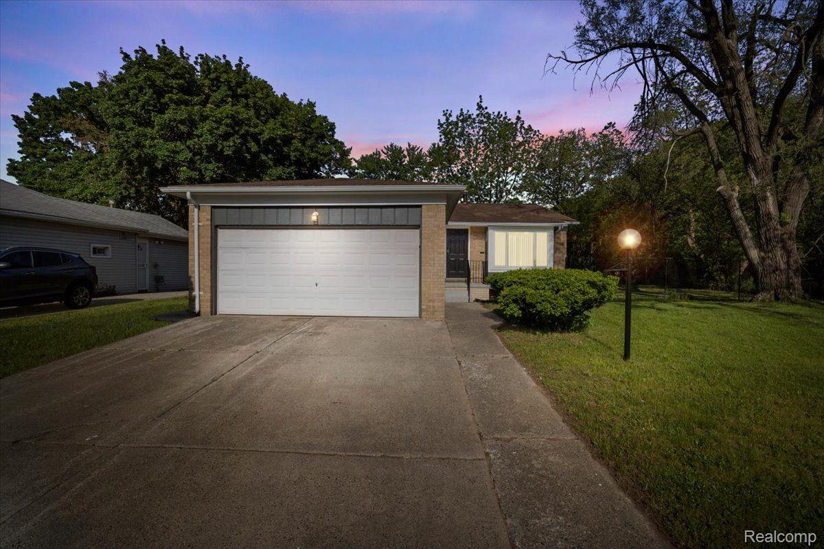 21078 MITCHELLDALE Avenue