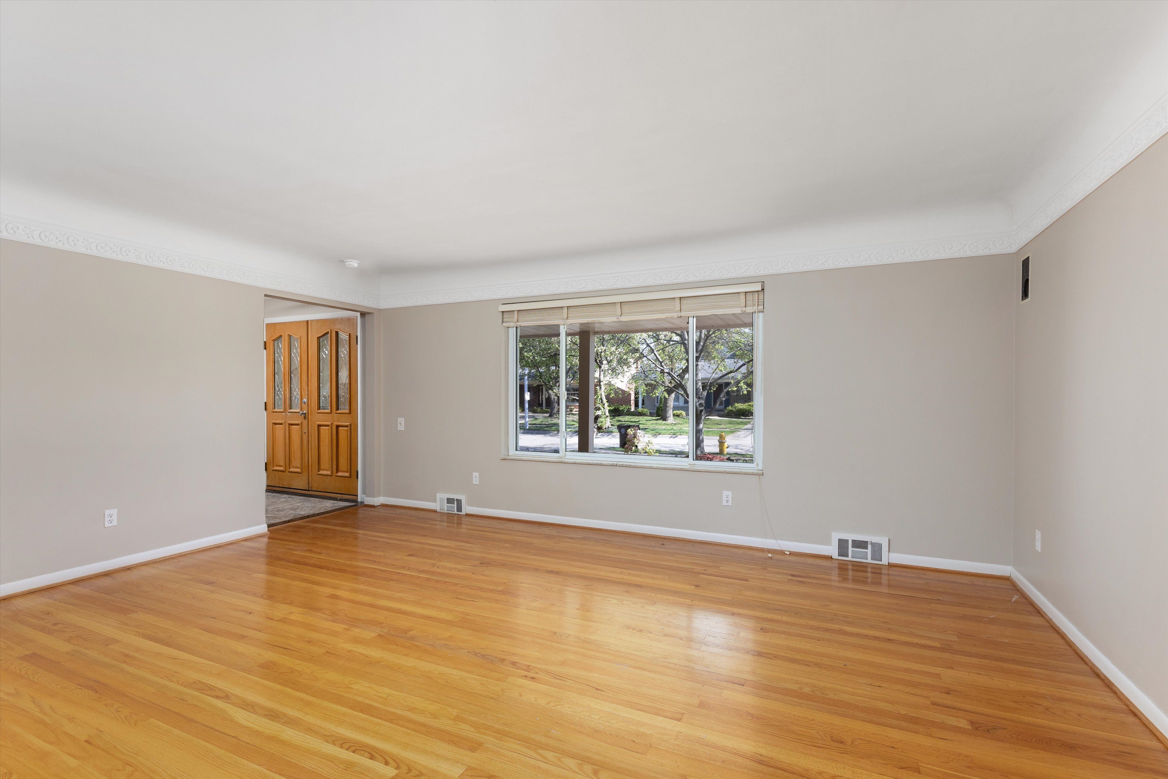 1451 EDMUNDTON Drive