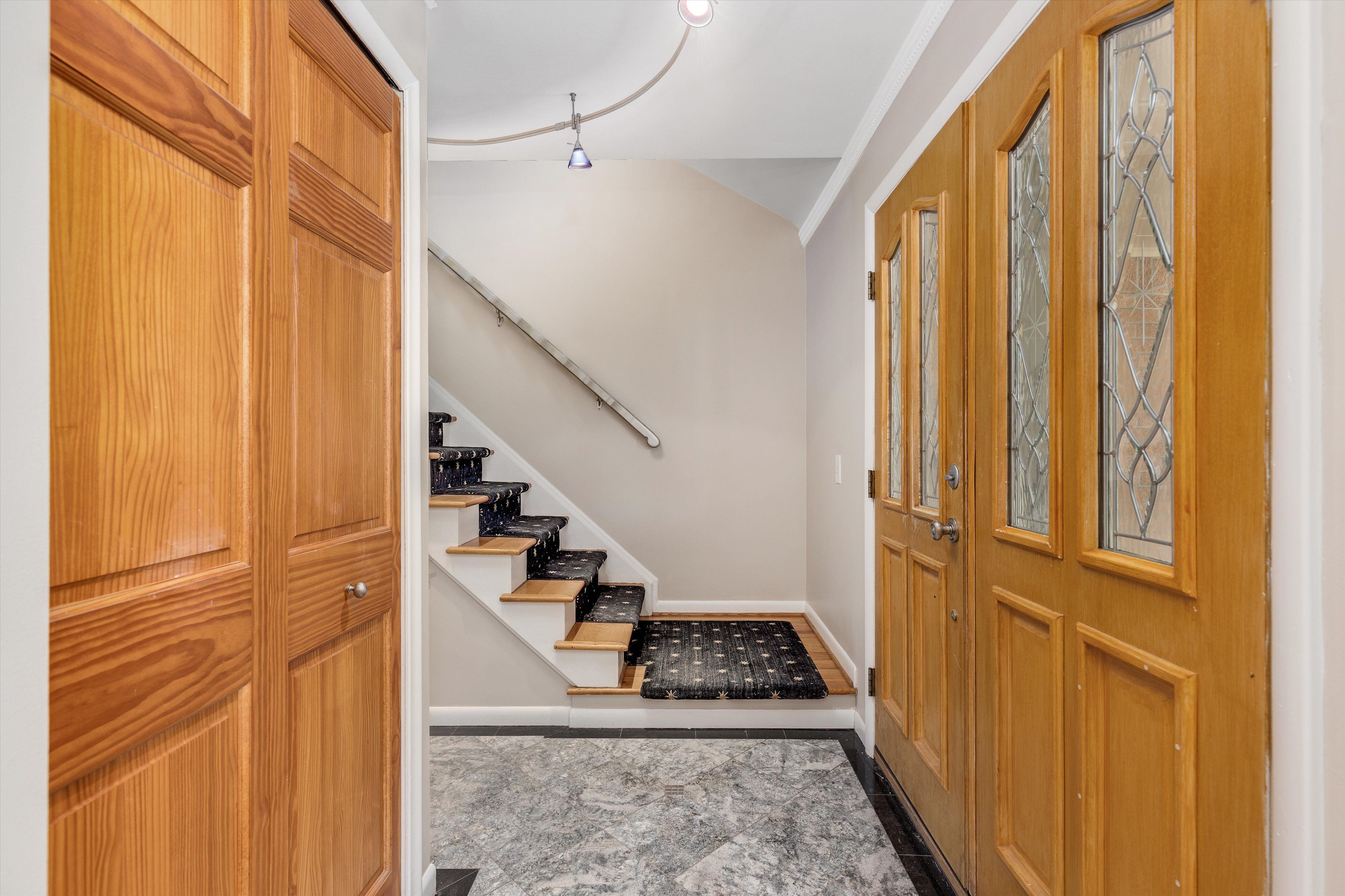 1451 EDMUNDTON Drive