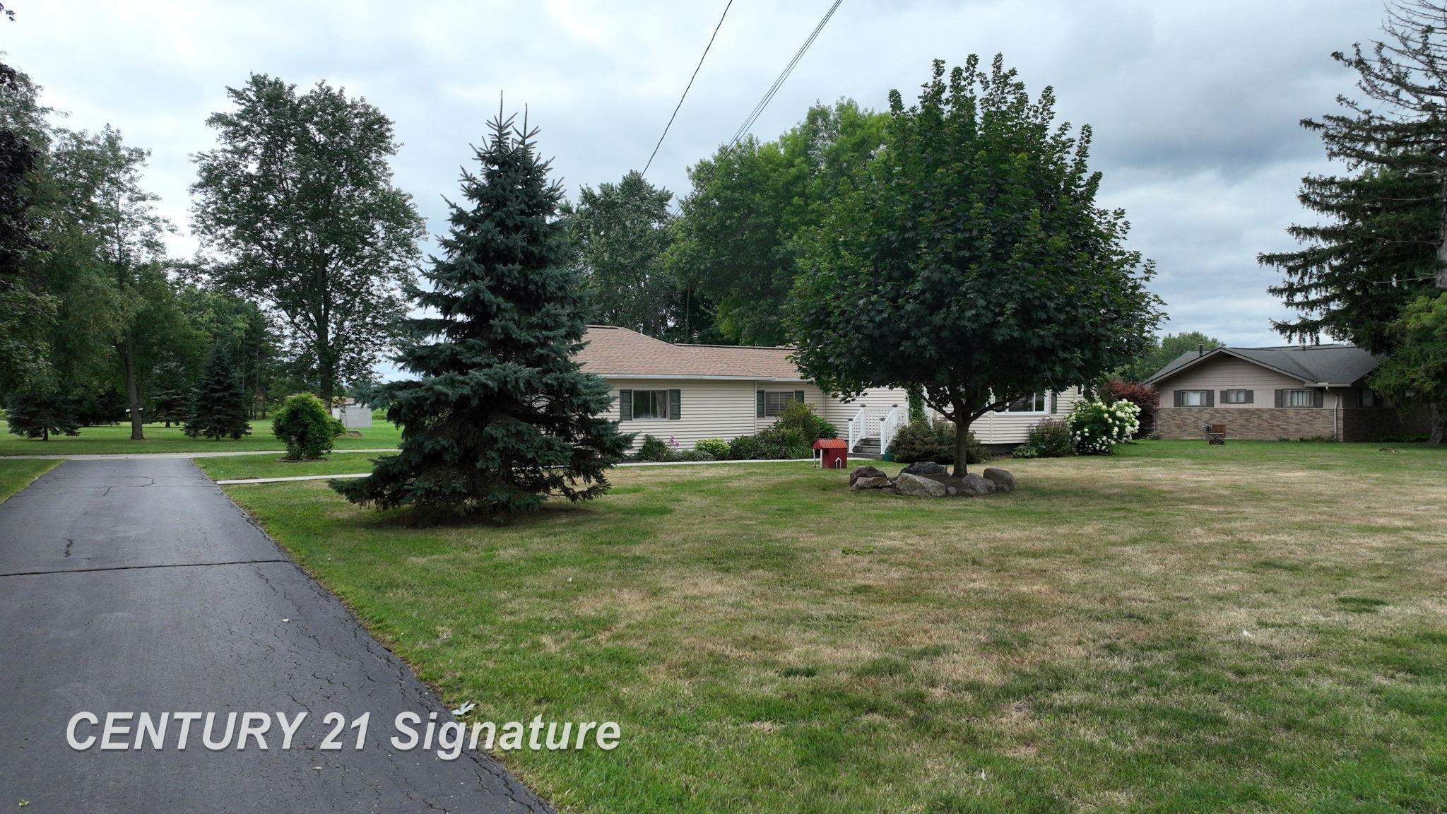 4295 W Maple Avenue