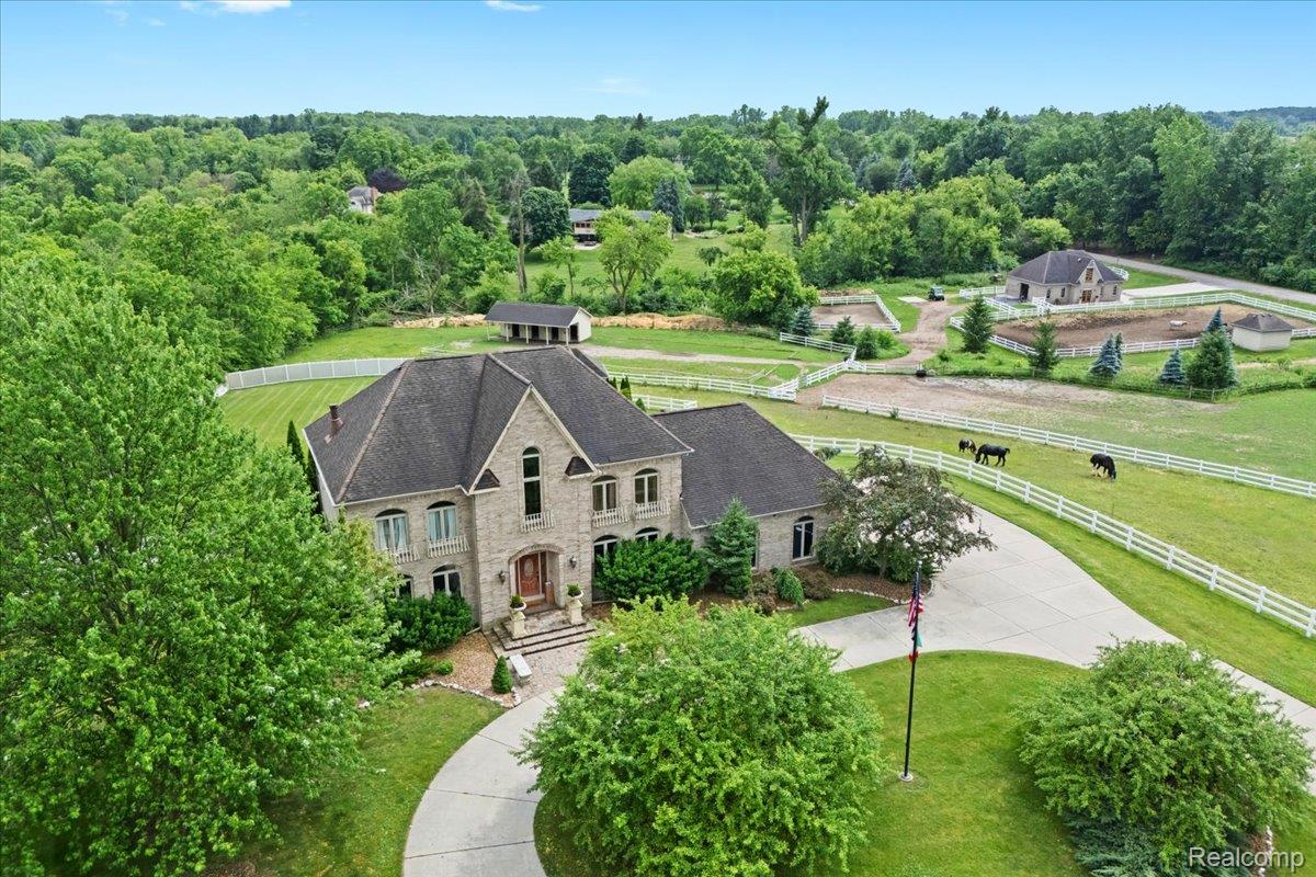 7374 Fox Hill Lane