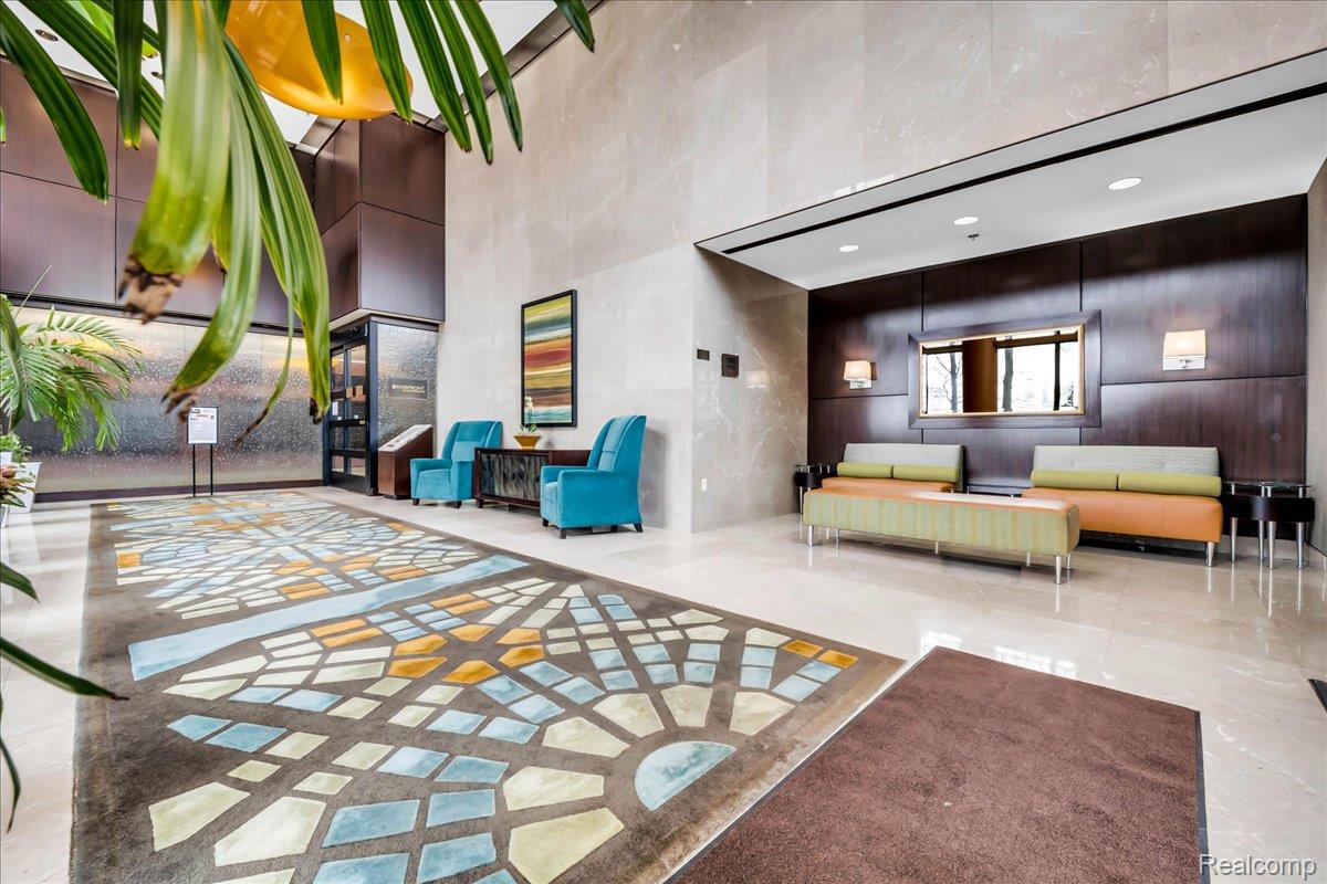 1001 W Jefferson Avenue 9c