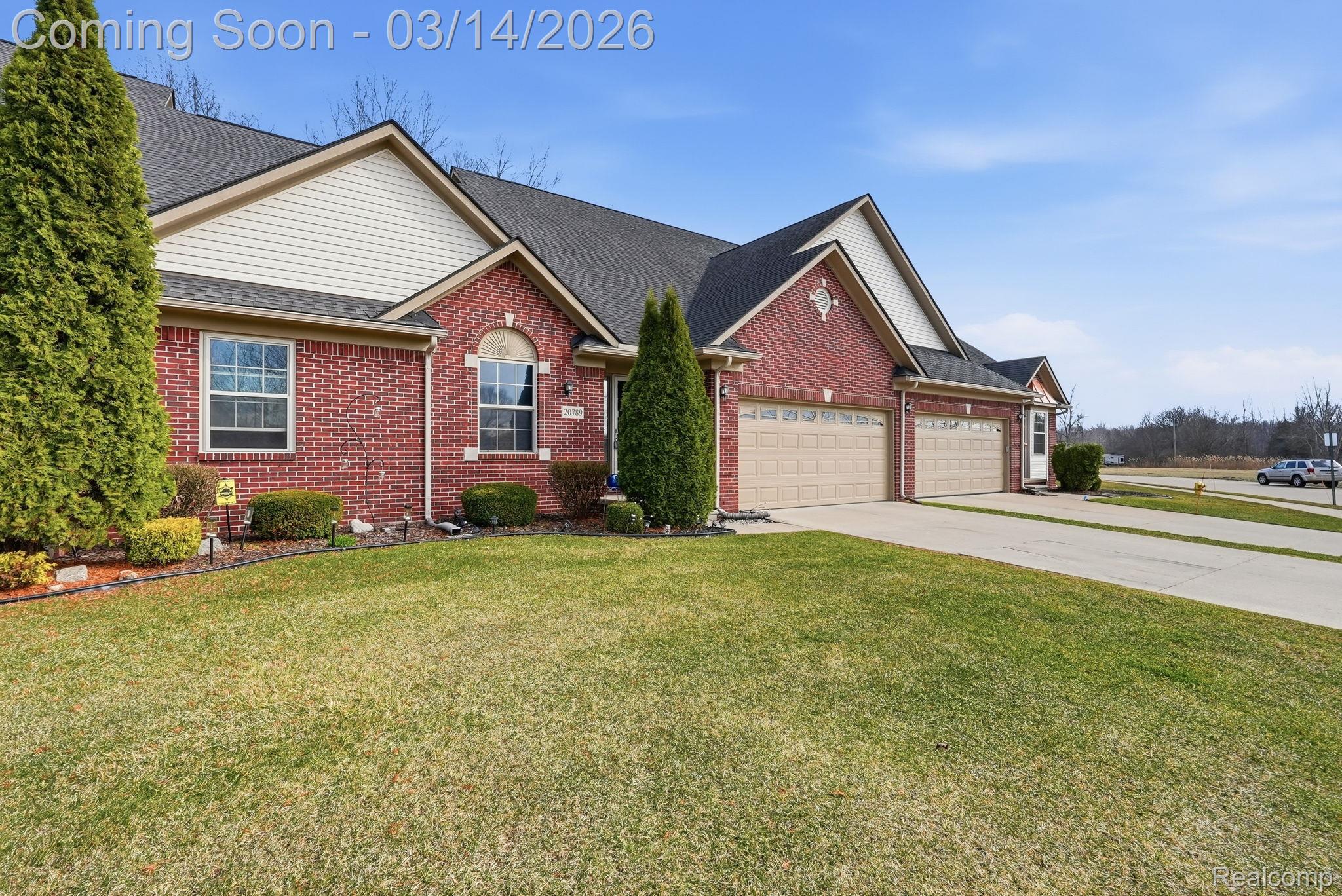 20789 Hummingbird Drive