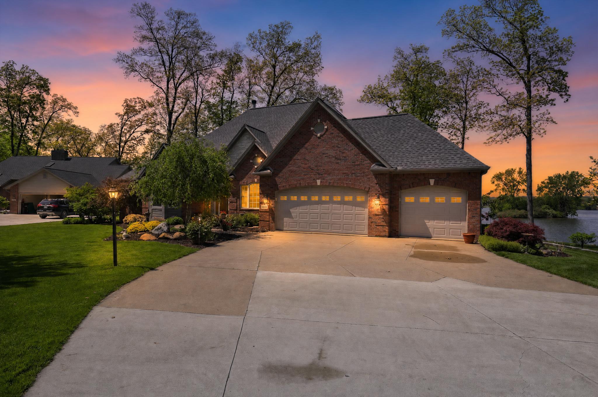 8495 O'Dowling Drive