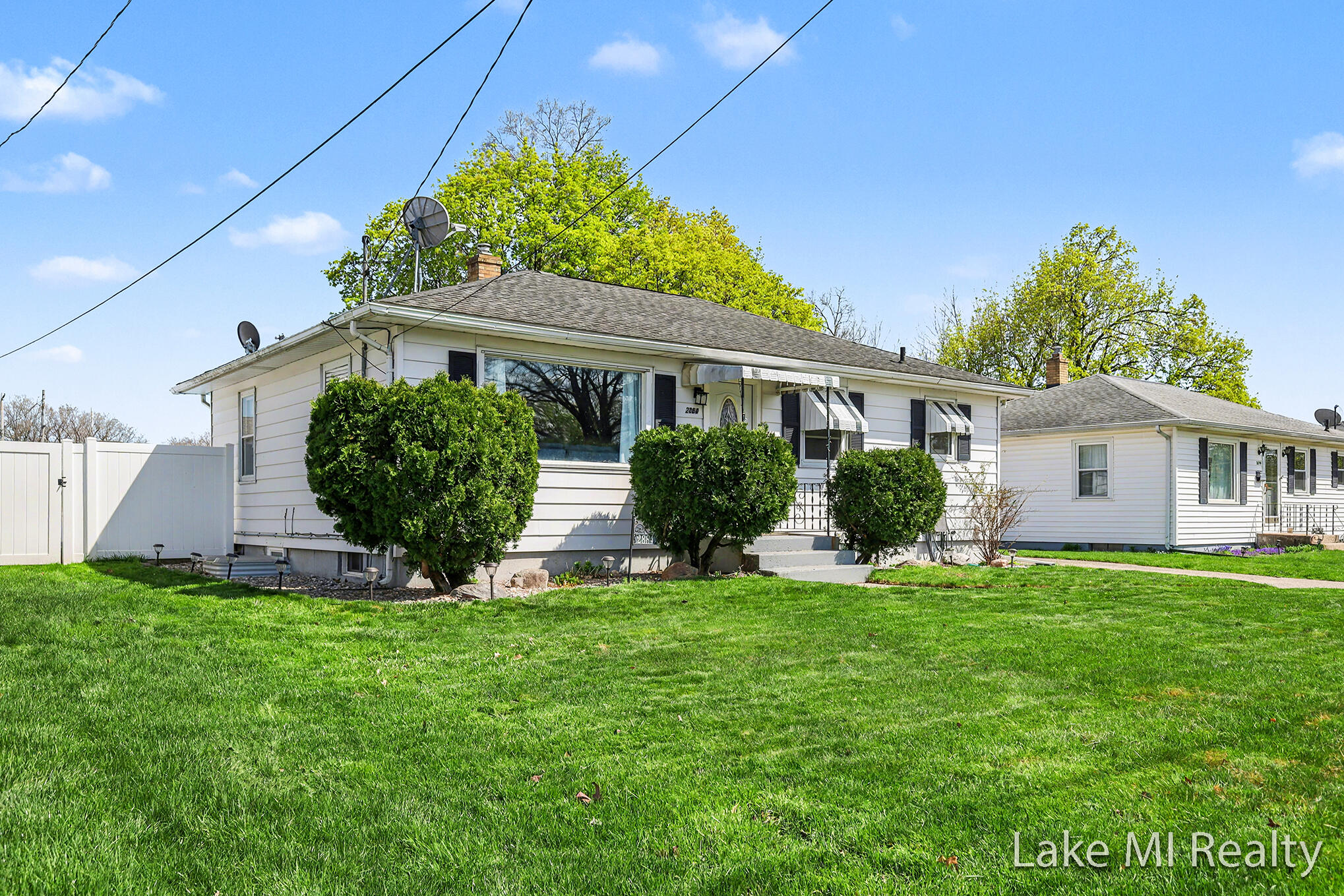 2884 Meyer Avenue SW