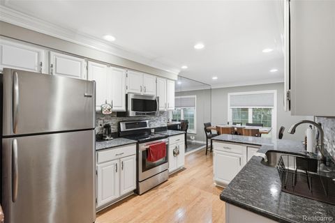 Tiny photo for 37415 Stonegate Circle, Clinton Charter Township, MI 48036 (MLS # 20251060542)