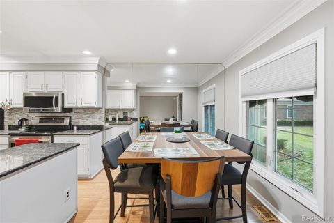 Tiny photo for 37415 Stonegate Circle, Clinton Charter Township, MI 48036 (MLS # 20251060542)