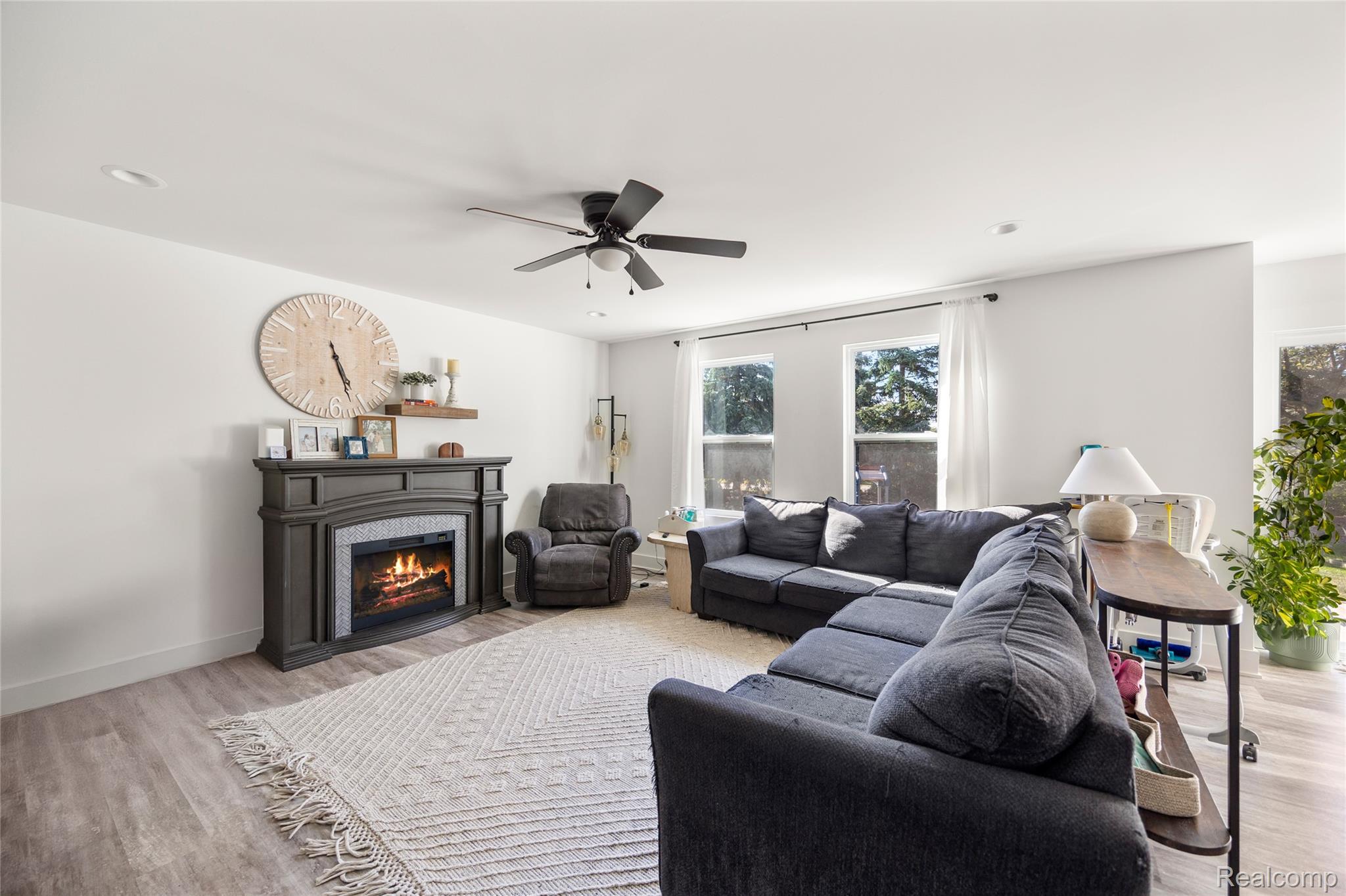 32202 Bradford Street