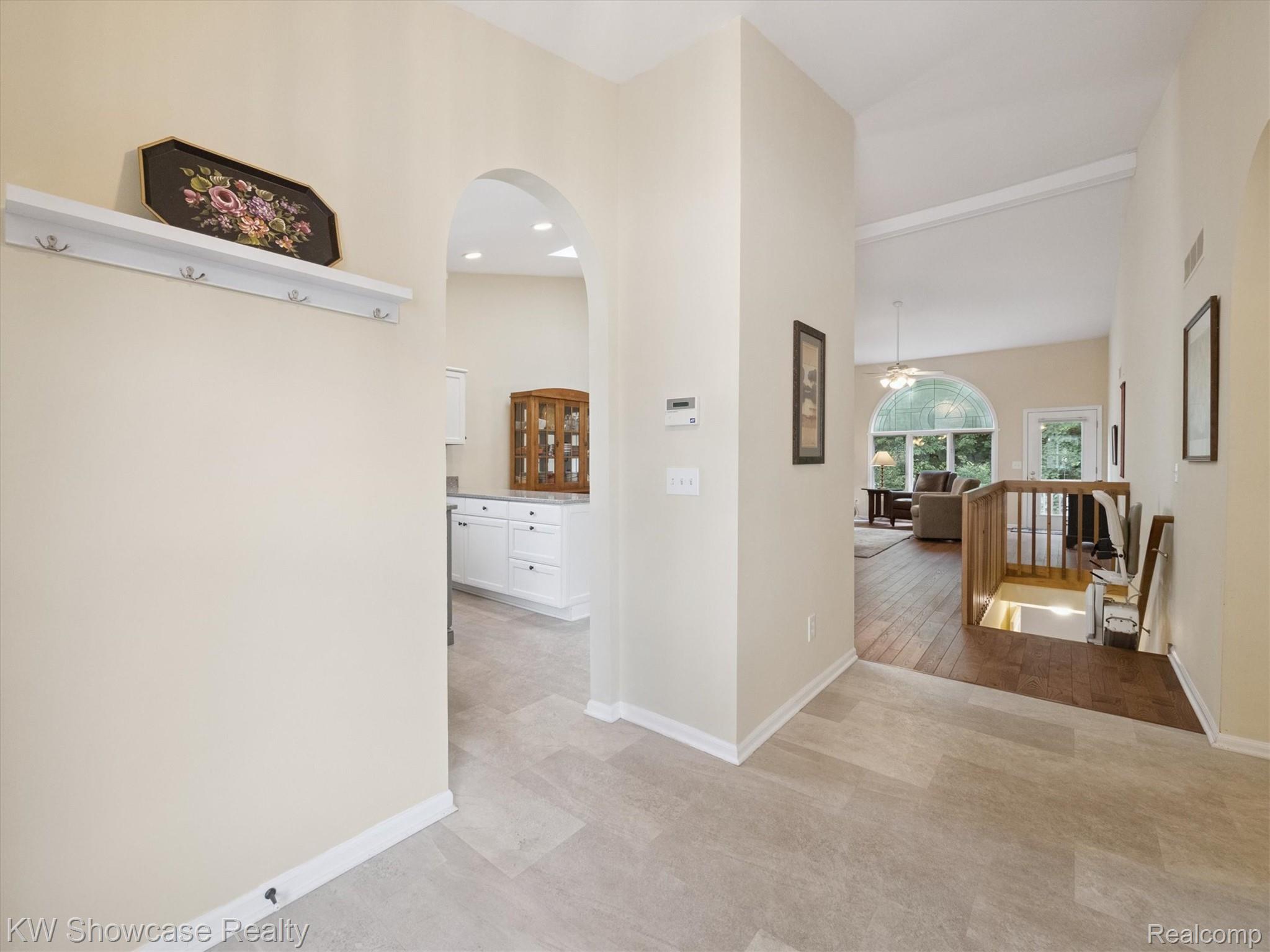 2933 E Telluride