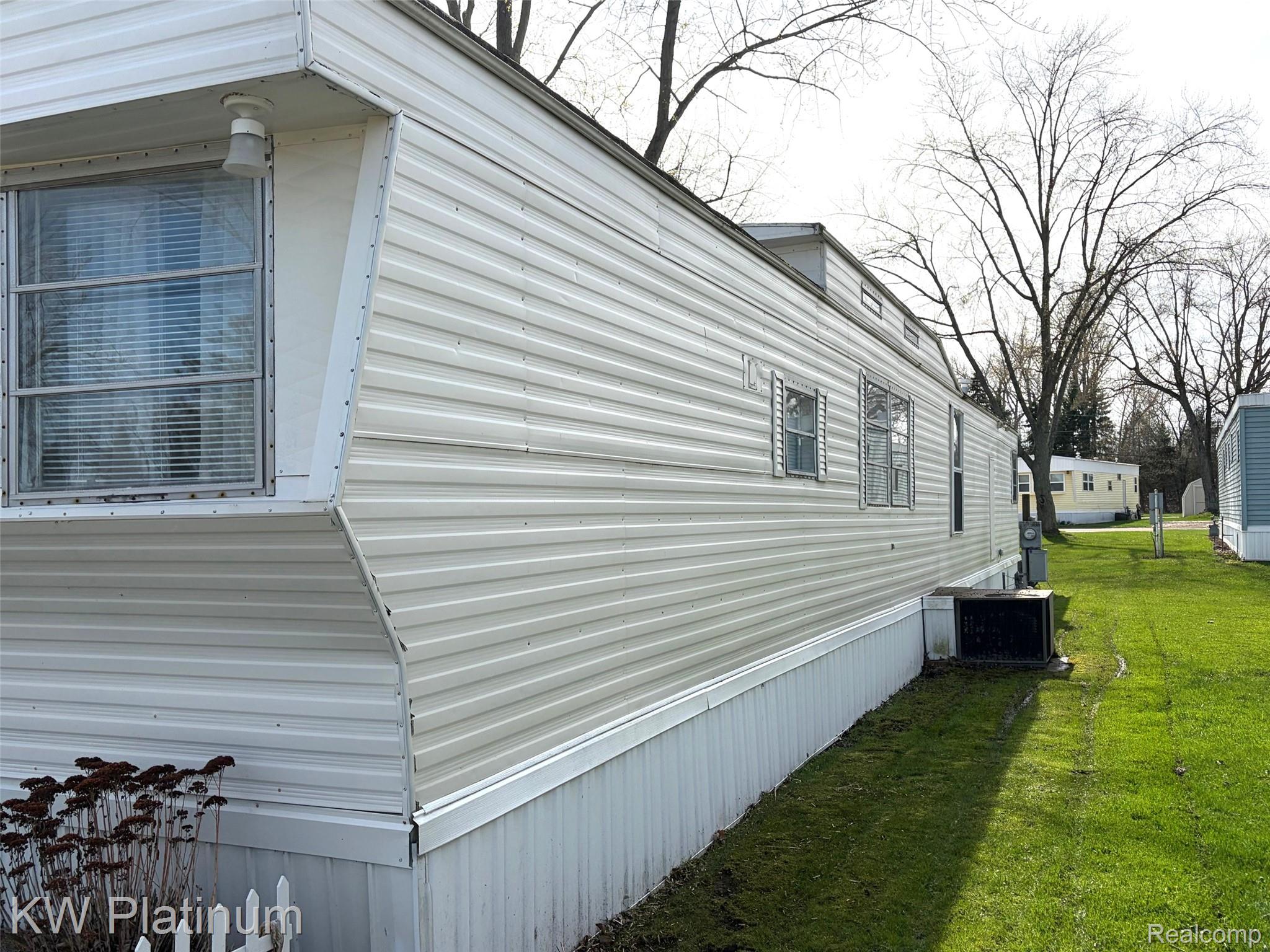 50 Mack Ave 71