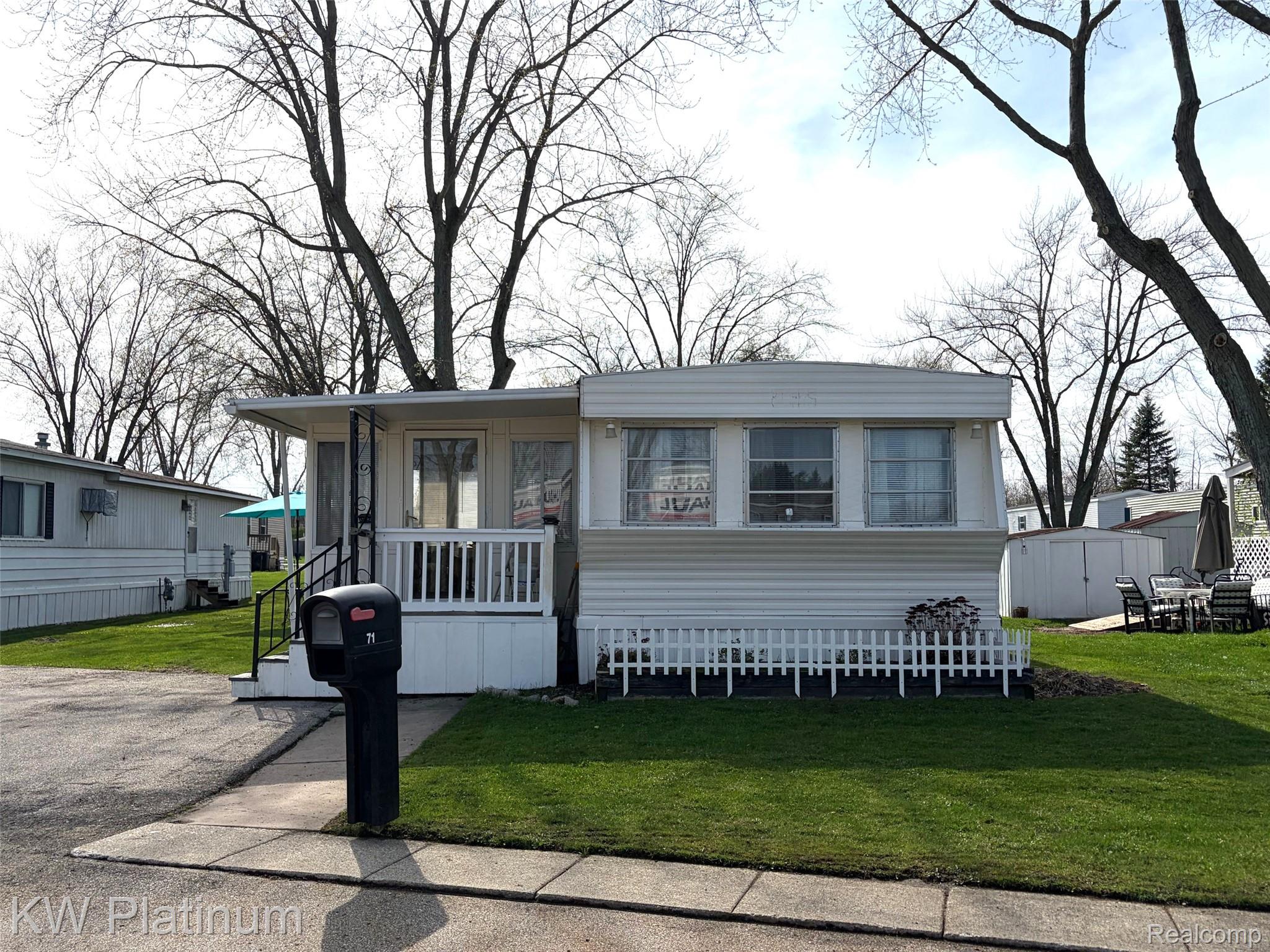 50 Mack Ave 71
