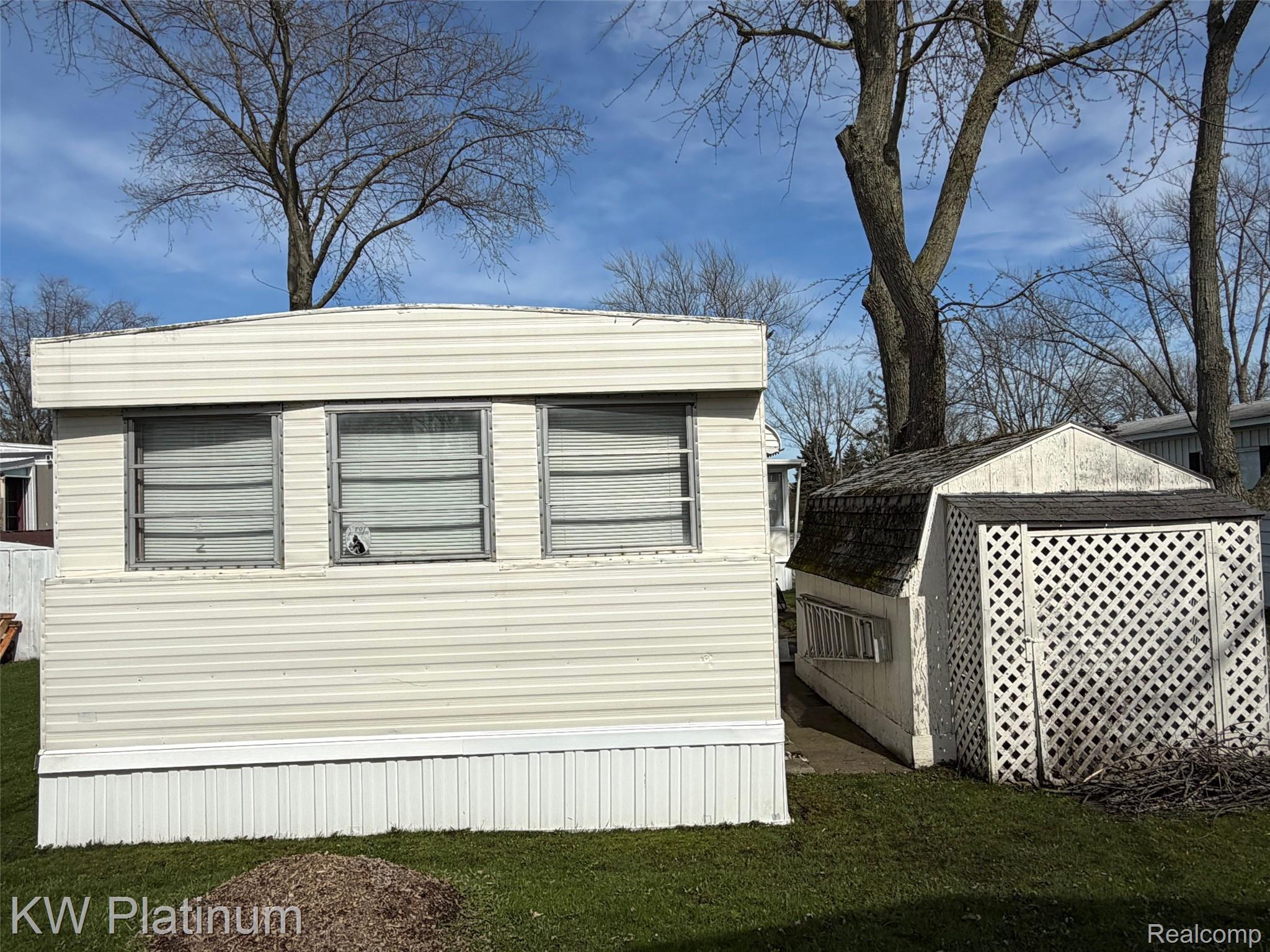 50 Mack Ave 71