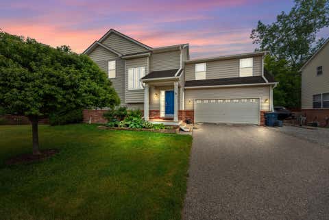 Photo of 1692 Enclave Lane, Ann Arbor, MI 48103 (MLS # 81026028830)
