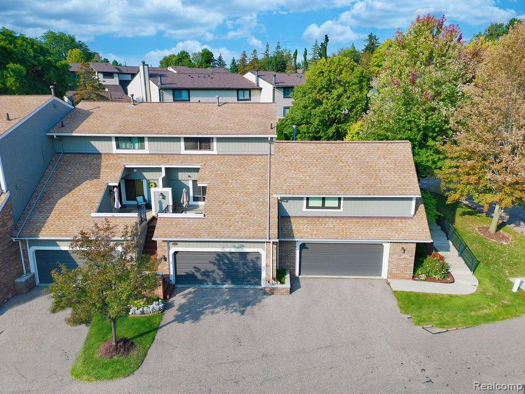 886 Yorktown Court