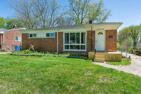 22246 Logue Avenue Warren City Macomb MI 48091