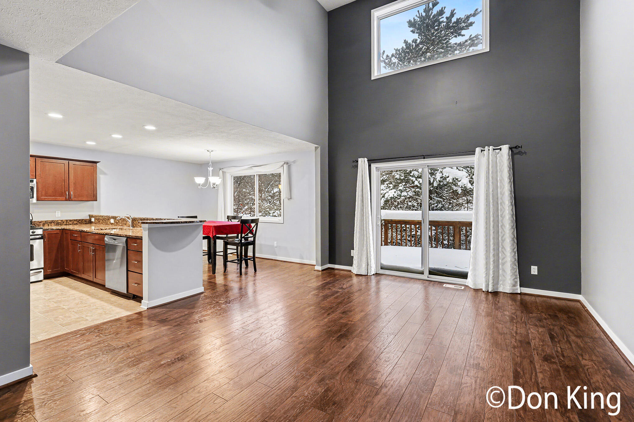 3037 Ledgestone Place NE